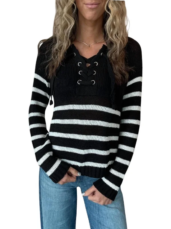 Palmer Laced Sweater In Black/white